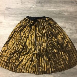 BB Dakota gold skirt